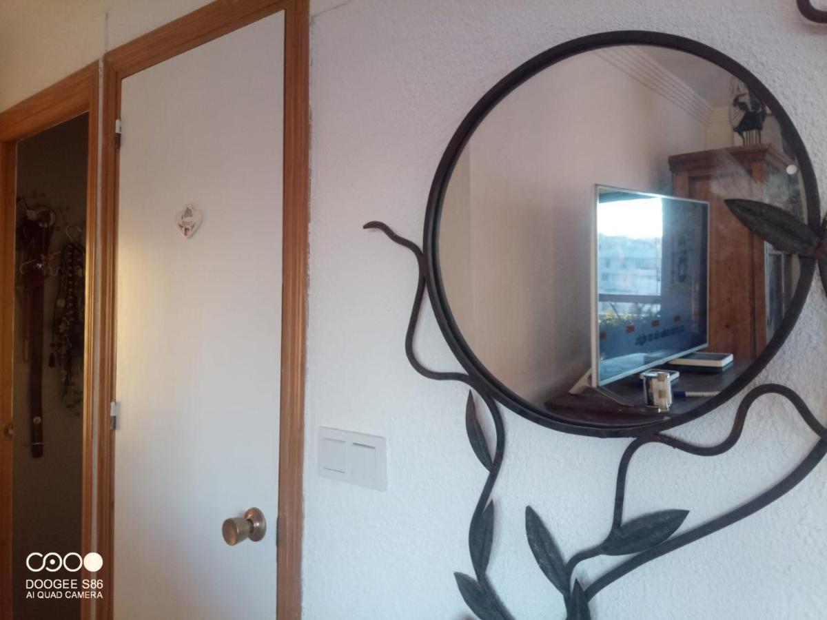 Coty'S Beach, Habitaciones En Casa Compartida Benalmádena Kültér fotó