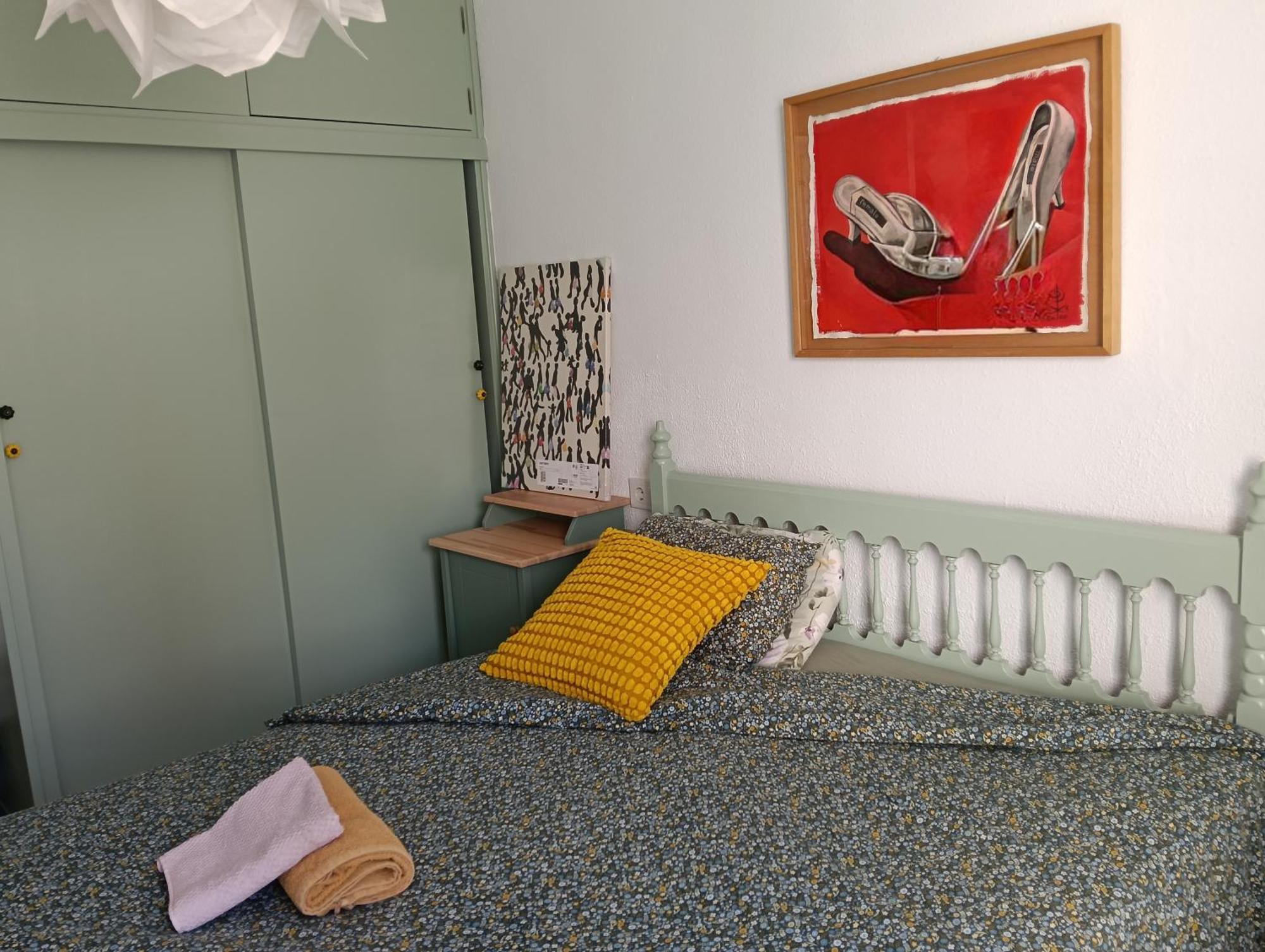 Coty'S Beach, Habitaciones En Casa Compartida Benalmádena Szoba fotó